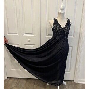 Vintage Shadowline M Long Black Nightgown Long Sweep Lace Bodice Read